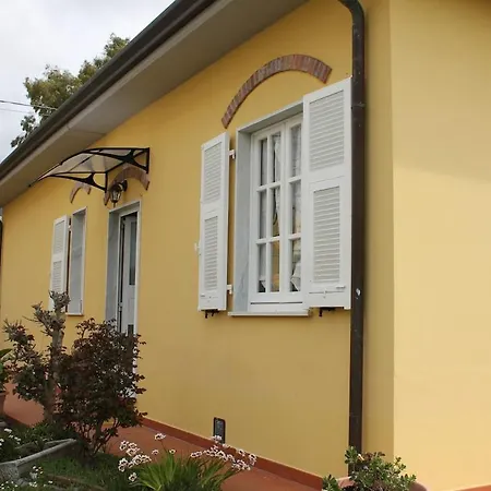 Lunigiana - Casa Anita Con Giardino Appartamento *
